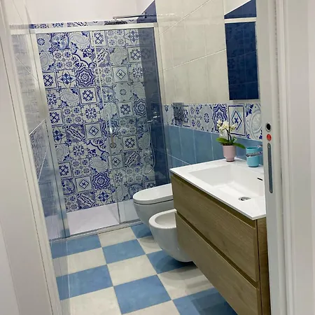 Apartment Mama' Capri